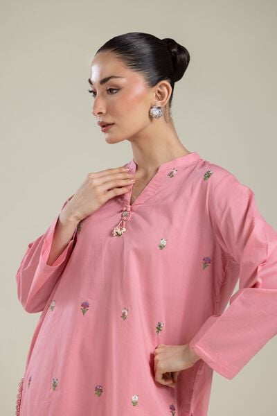 Embroidered | Cambric | Kurta | AED 130.00