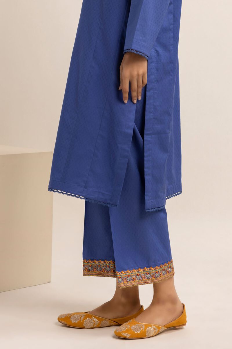  | Pants | Embroidered | null