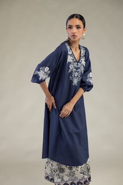 Embroidered | Cotton Dobby | Floral V-Neck Kurta | AED 200.00