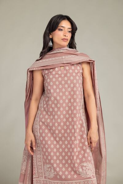 Cambric | Sleeveless Cambric Kurta | AED 180.00