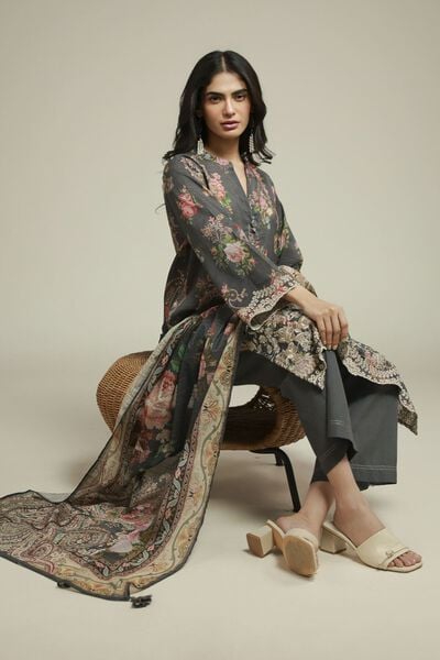 Embroidered | Mesuri | Embroidered Tailored 3-Piece | AED 280.00