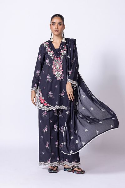  | Dupatta | Embroidered | AED 100.00