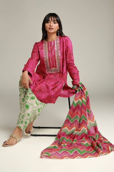 Embroidered | Cambric | Cambric Round-Neck Kurta | AED 150.00