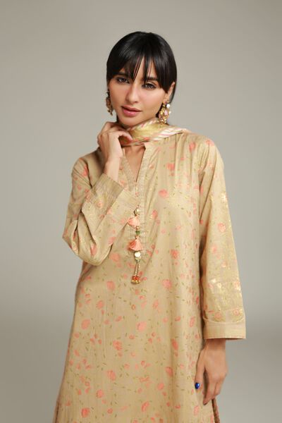 Printed | Cambric | 3-piece Tailored Set | AED 144.00