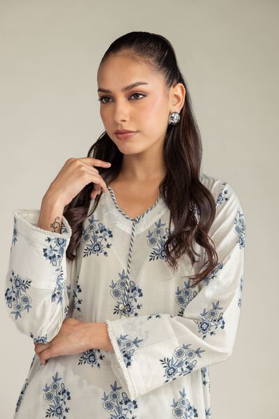 Printed | Cambric | Short V-Neck Kurta | AED 130.00