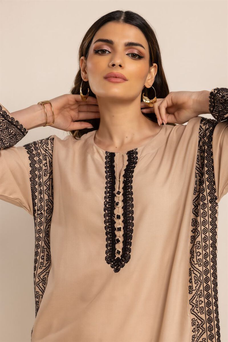  | Kurta | Embroidered | null