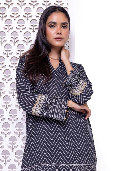  | Kurta | Embroidered | AED 100.00