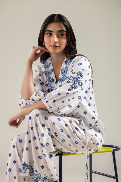 Embroidered | Viscose Crepe | Short White Blouse | AED 75.00
