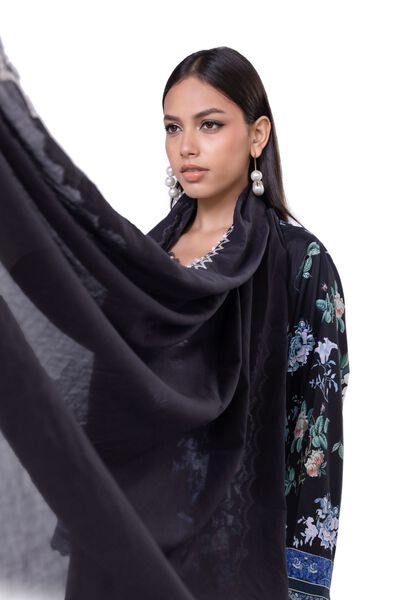  | Dupatta | Embroidered | AED 100.00