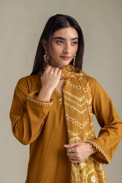Embroidered | Lawn | Lawn Mustard Dupatta | AED 130.00