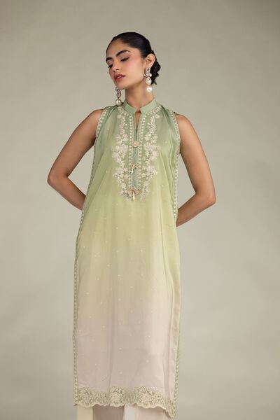 Embroidered | Blended Viscose | Sleeveless Floral Kurta | AED 115.00