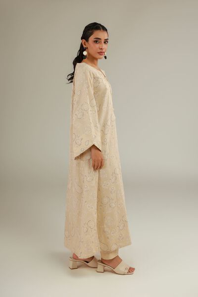 Cambric | Regular Fit Pants | AED 100.00