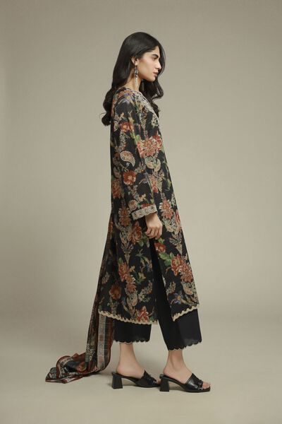 Embroidered | Mesuri | Black Tailored Set | AED 280.00