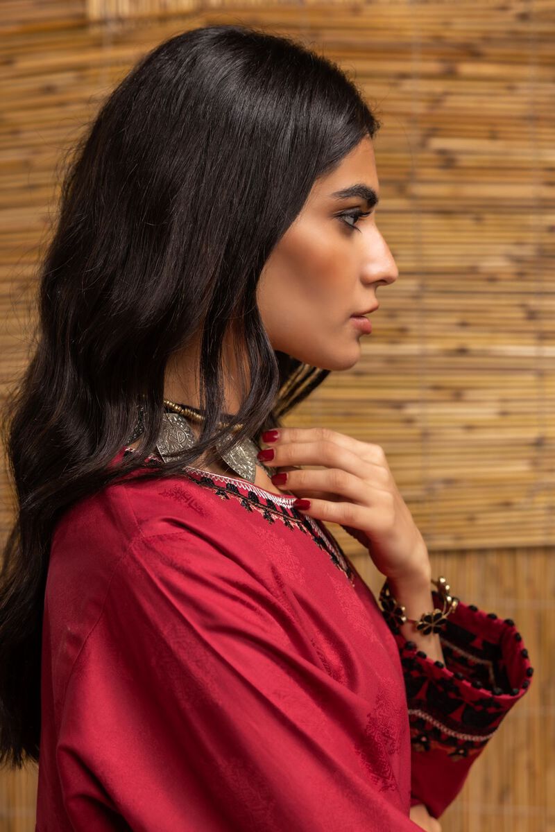  | Kurta | Embroidered | null
