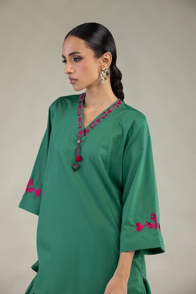 Embroidered | Cambric | Green Floral Kurta | AED 180.00