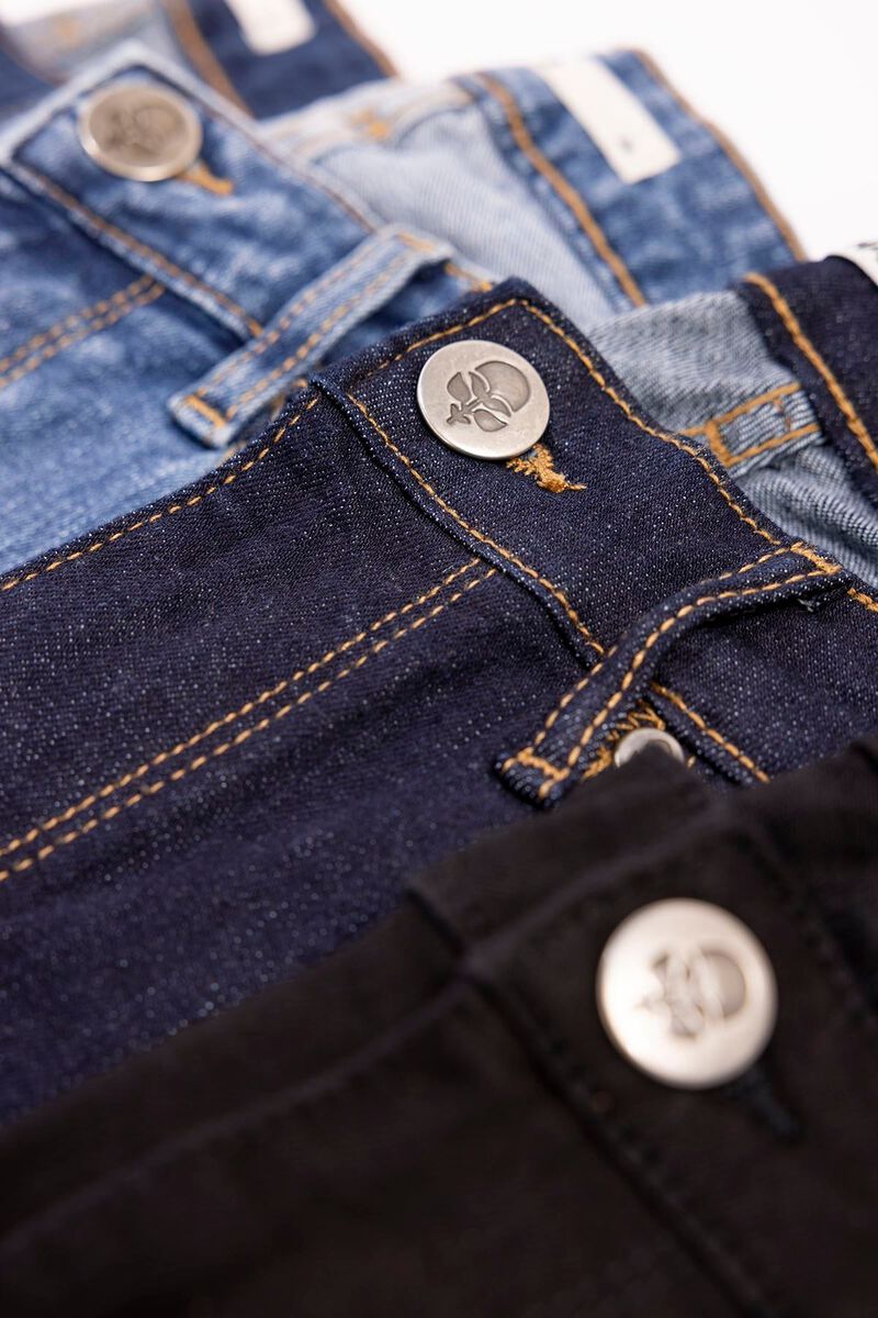  | Jeans | null