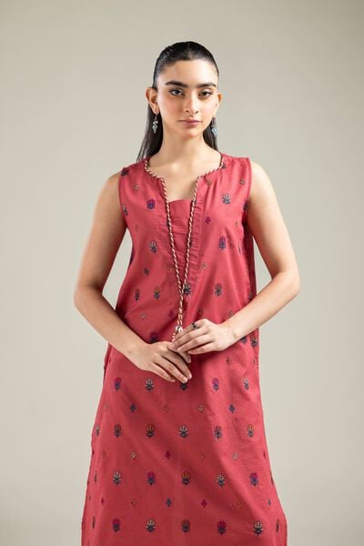 Embroidered | Mesuri | Sleeveless Longline Kurta | AED 180.00