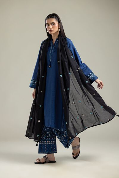 Embroidered | Lawn | Black Lawn Dupatta | AED 100.00