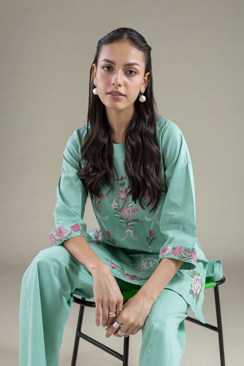 Embroidered | Textured Cambric | Floral Threadwork Kurta | AED 54.00