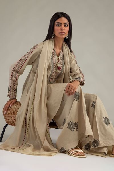Embroidered | Cotton Dobby | Kurta | AED 180.00
