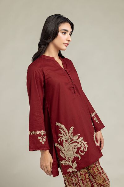Embroidered | Cambric | Maroon V-Neck Kurta | AED 100.00