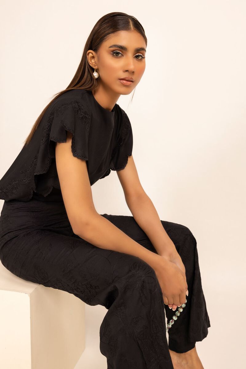  | Blouse | Embroidered | null