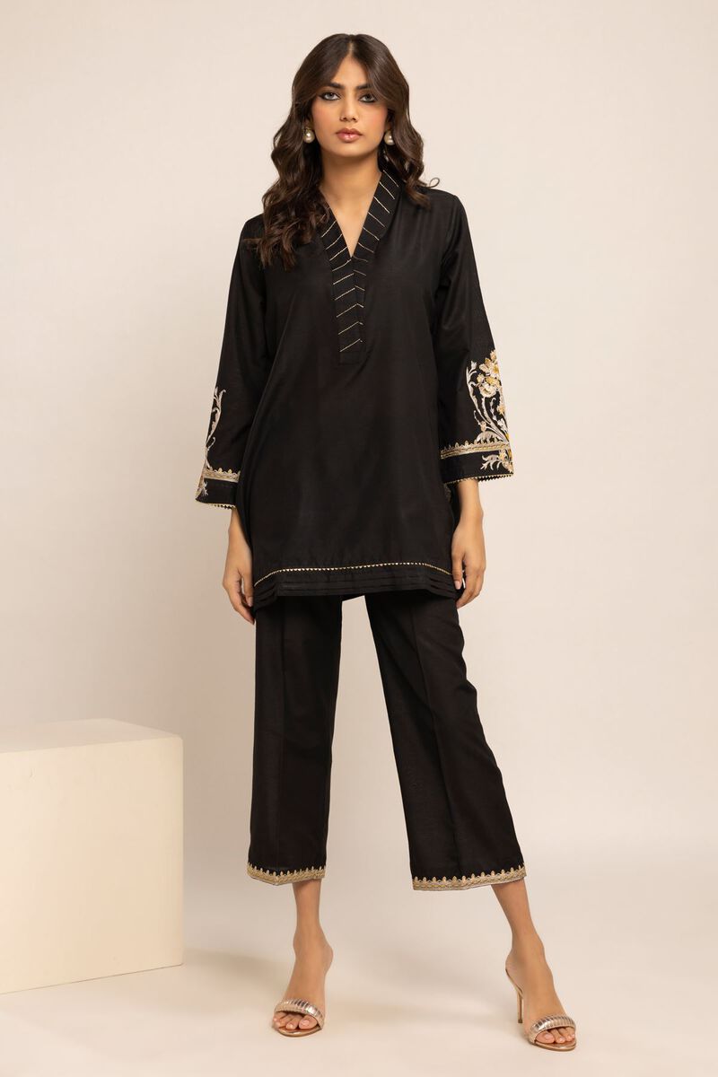  | Kurta | Embroidered | null