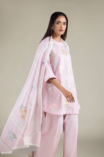 Embroidered | Cotton Dobby | Floral Threadwork Kurta | AED 180.00