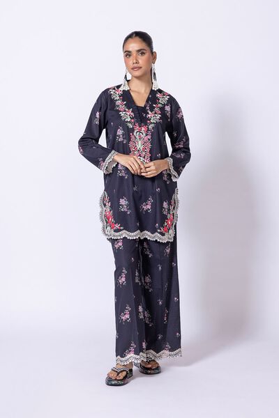  | Kurta | Embroidered | AED 112.00