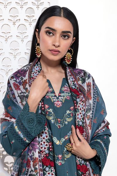  | Dupatta | Embroidered | AED 70.00