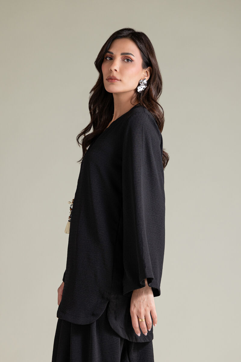 Dyed | Textured Georgette | Solid Black Kurta | AED 180.00