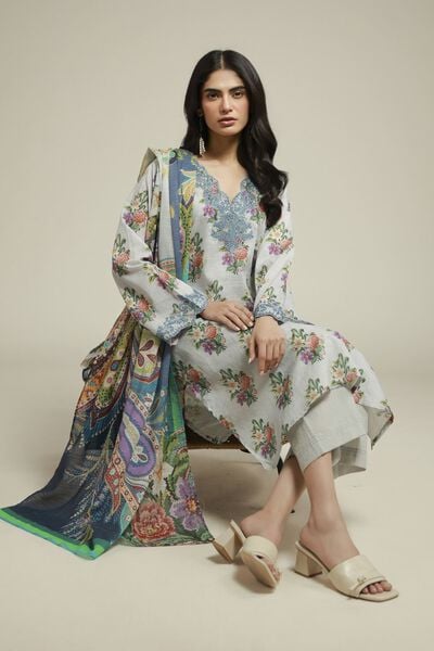 Embroidered | Mesuri | 3-Piece Tailored Suit | AED 280.00