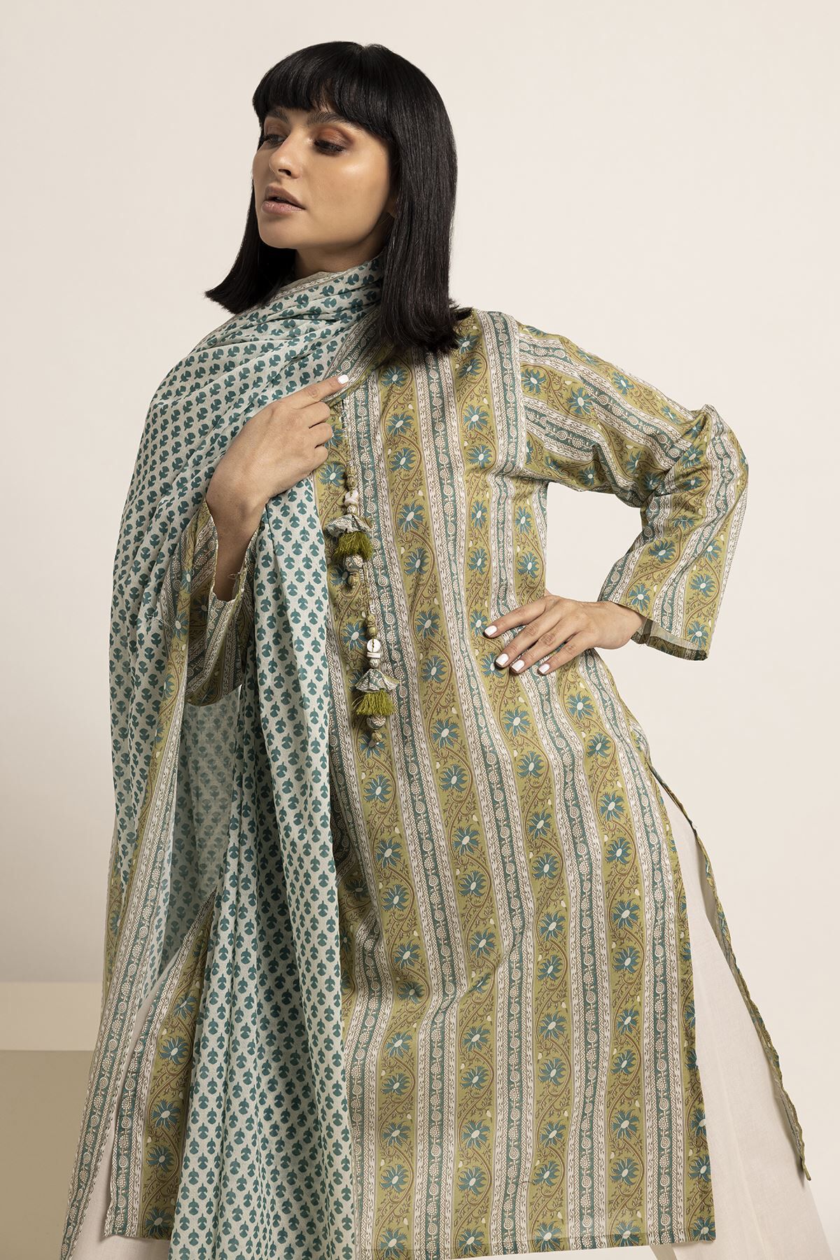 Khaadi 2 piece outlet suit