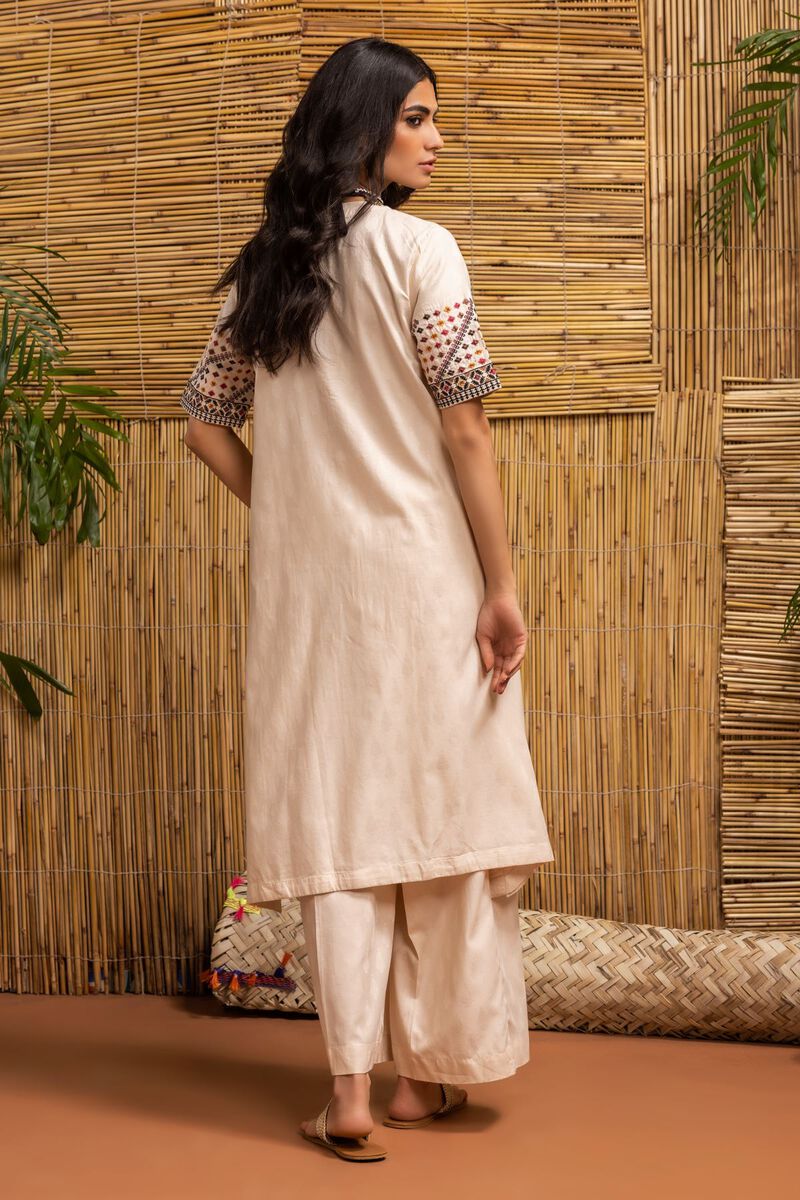  | Kurta | Embroidered | null