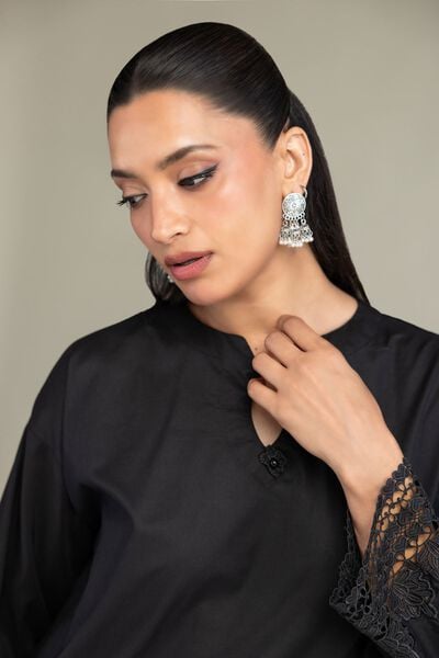 Embroidered | Cambric | Kurta | AED 230.00