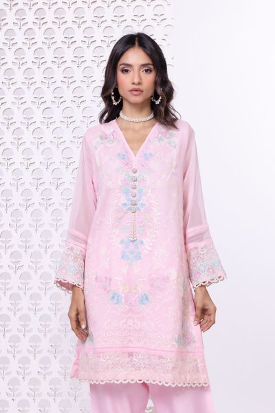  | Kurta | Embroidered | AED 320.00