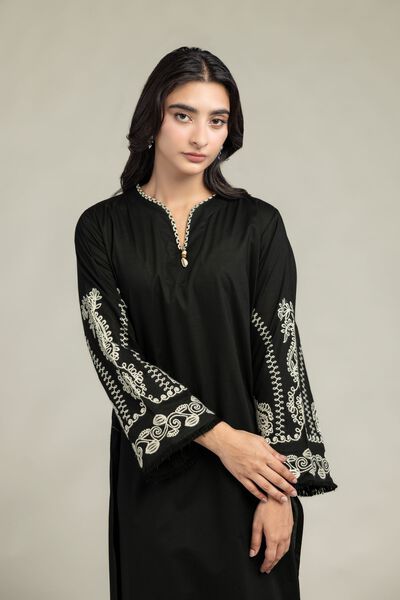 Embroidered | Cambric | Black Cambric Kurta | AED 90.00