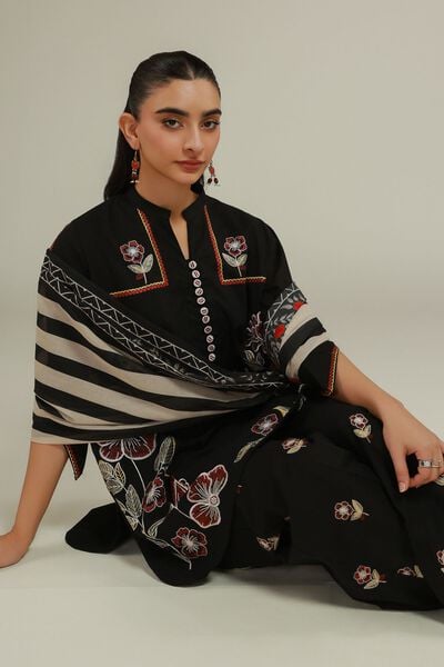 Embroidered | Cambric | Black Cambric Kurta | AED 90.00