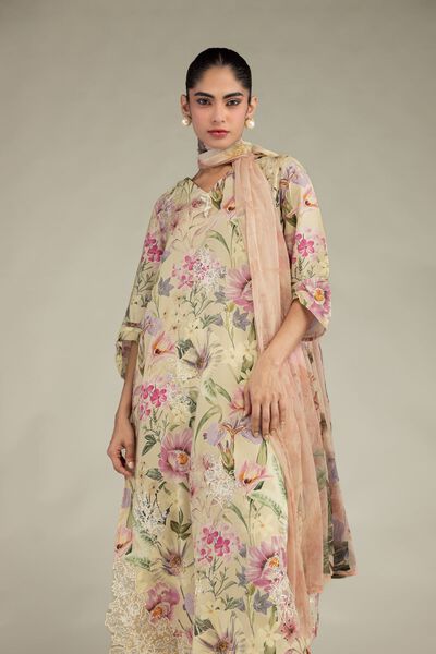 Embroidered | Blended Viscose | Floral Longline Kurta | AED 100.00