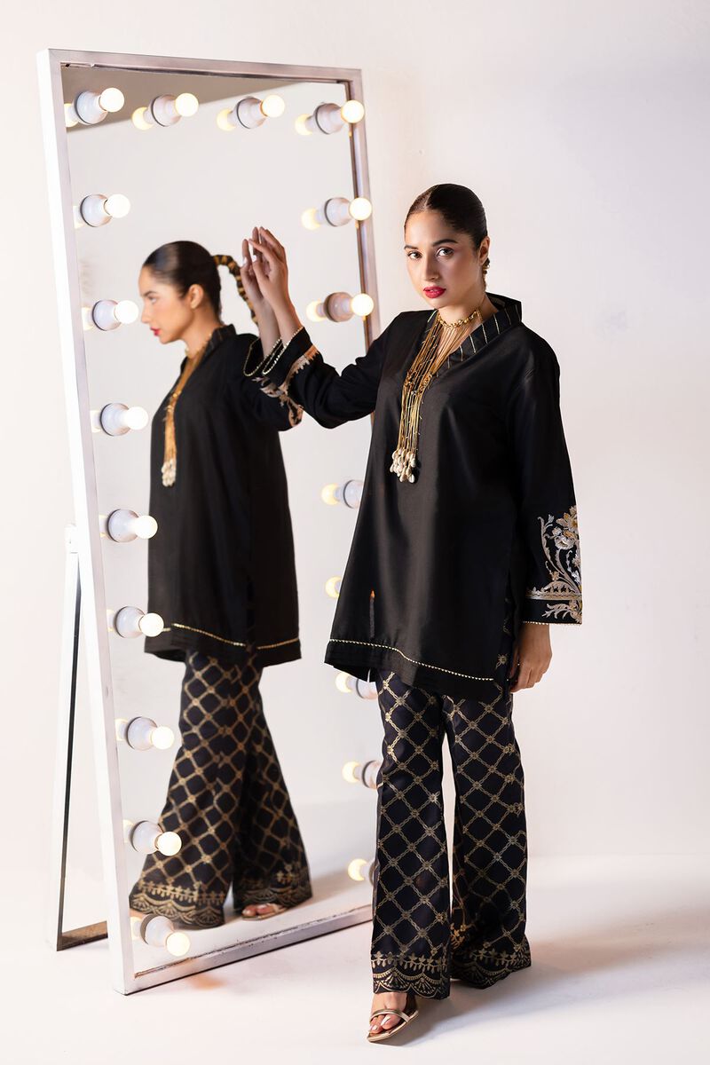  | Kurta | Embroidered | null