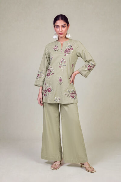 Embroidered | Cambric | Floral Cambric Kurta | AED 230.00