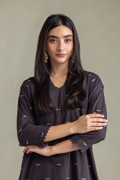 Embroidered | Cambric | Cambric Longline Kurta | AED 150.00