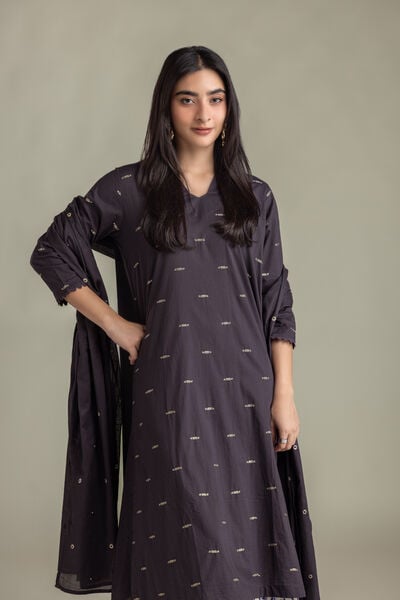 Embroidered | Cambric | Cambric Longline Kurta | AED 150.00
