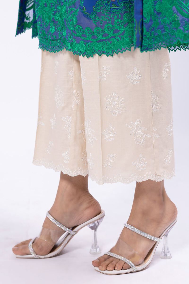  | Pants | Embroidered | null
