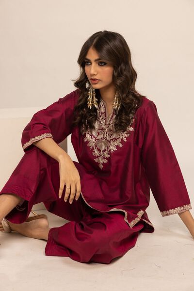 Kurta | Embroidered