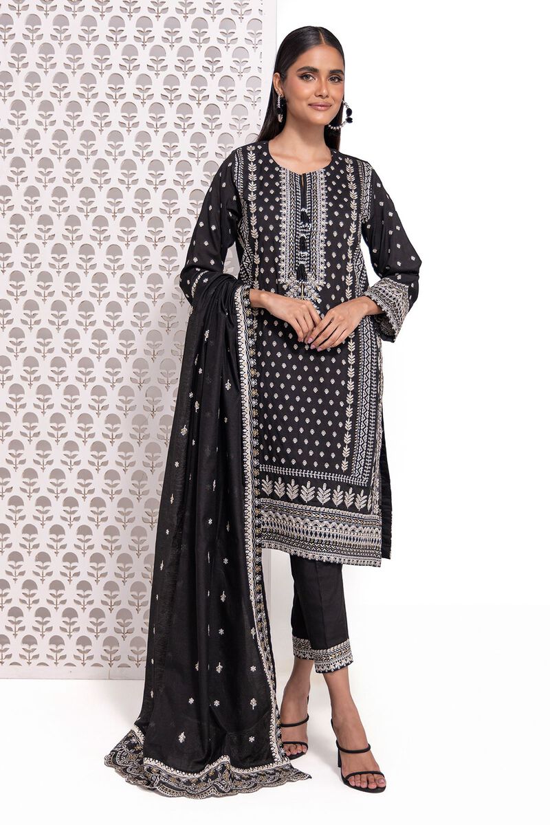 https://uae.khaadi.com/dw/image/v2/BJTG_PRD/on/demandware.static/-/Sites-khaadi-master-catalog/default/dwc5d1a5ab/images/hi-res/esb24513_black_1.jpg?sw=800&sh=1200