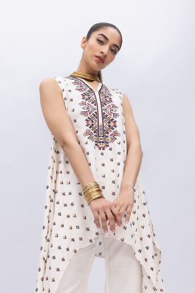 Embroidered | Russian Raw Silk | Kurta | AED 90.00