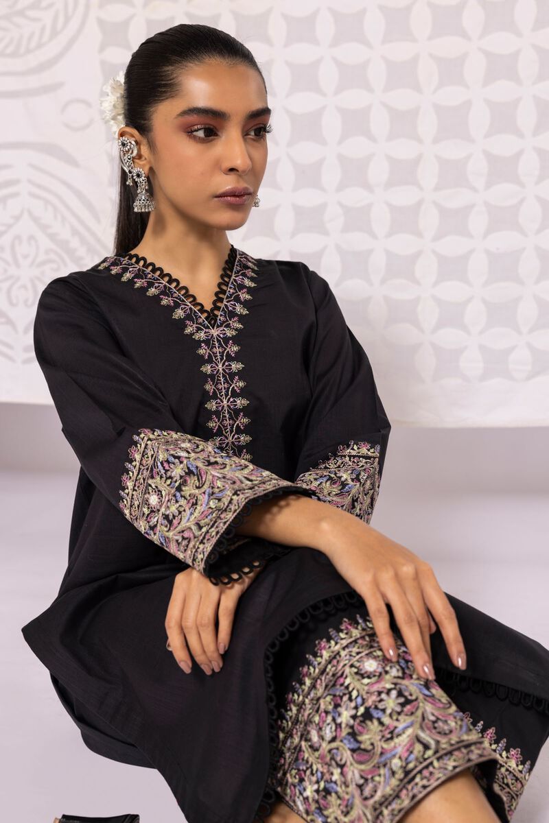  | Kurta | Embroidered | null