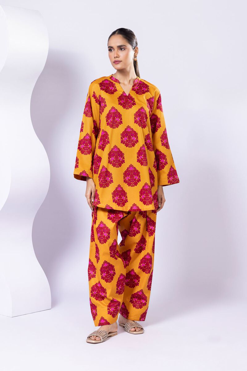 https://uae.khaadi.com/dw/image/v2/BJTG_PRD/on/demandware.static/-/Sites-khaadi-master-catalog/default/dwc7c1adec/images/hi-res/eet24790a_multi_1.jpg?sw=800&sh=1200