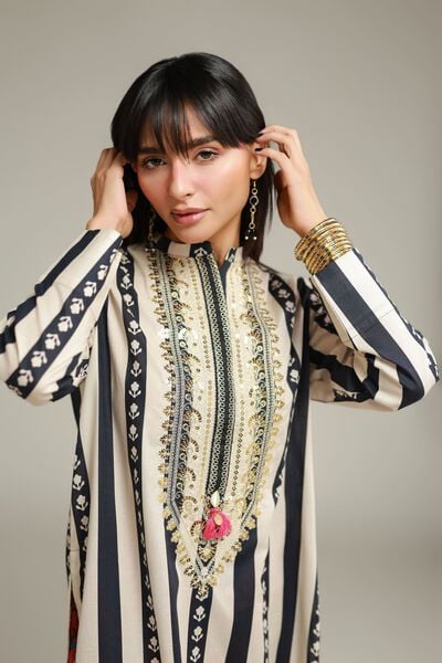 Embroidered | Cambric | Floral Cambric Kurta | AED 130.00